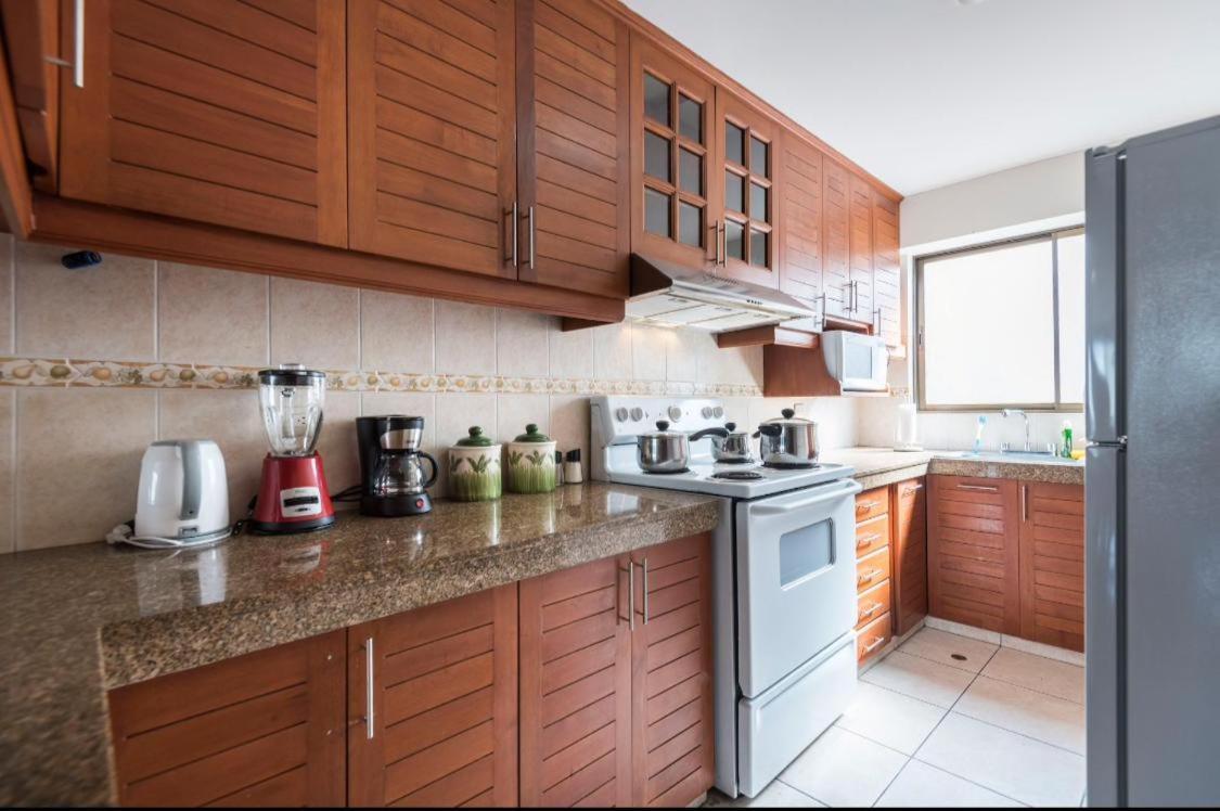 ليما New Apartment In Miraflores! Larcomar Area! المظهر الخارجي الصورة